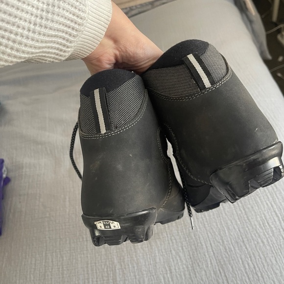 Rossignol X1 Cross Country Ski Boots - Men's Size 9 / Women's 10 - Picture 5 of 9